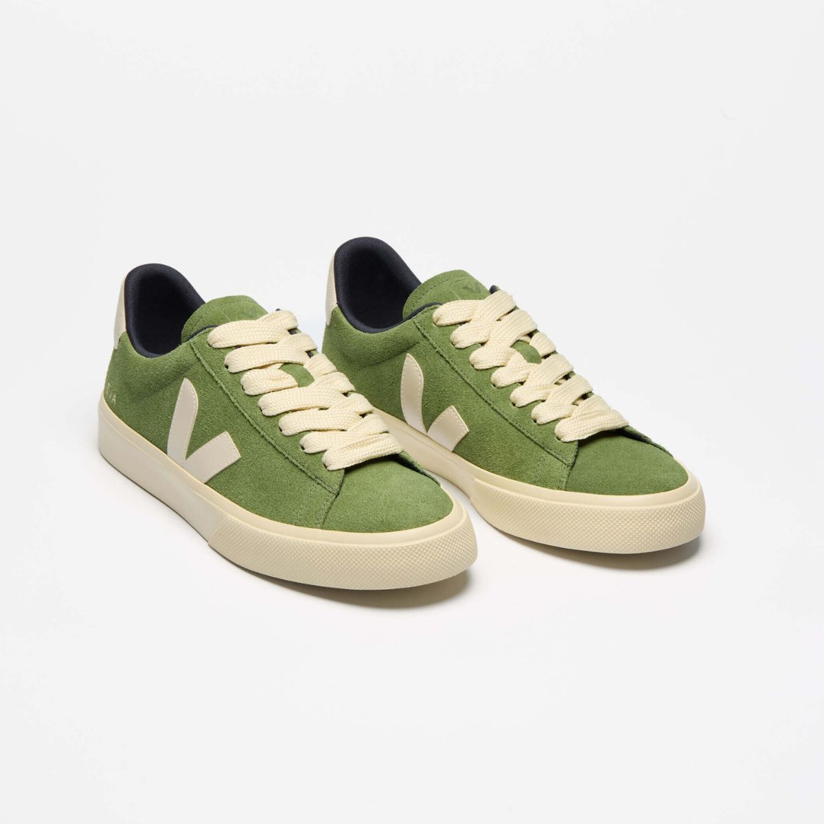 Veja Womens Bold Suede Veja Womens Bold Suede